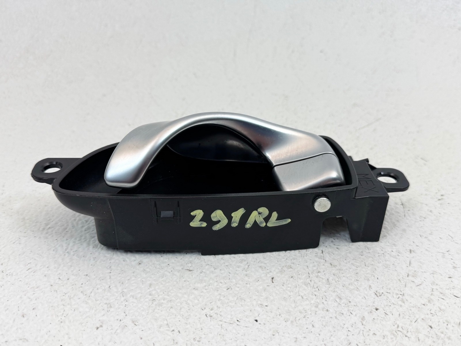 13-20 INFINITI JX35 QX60 REAR LEFT DRIVER SIDE DOOR INTERIOR HANDLE BEZEL