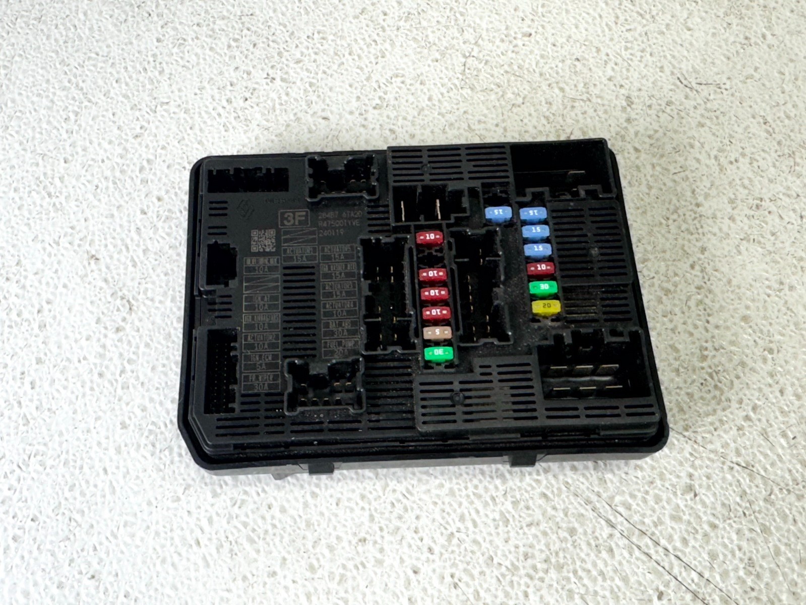22-25 NISSAN PATHFINDER 3.5L AWD ENGINE ROOM FUSE RELAY JUNCTION BOX BLOCK