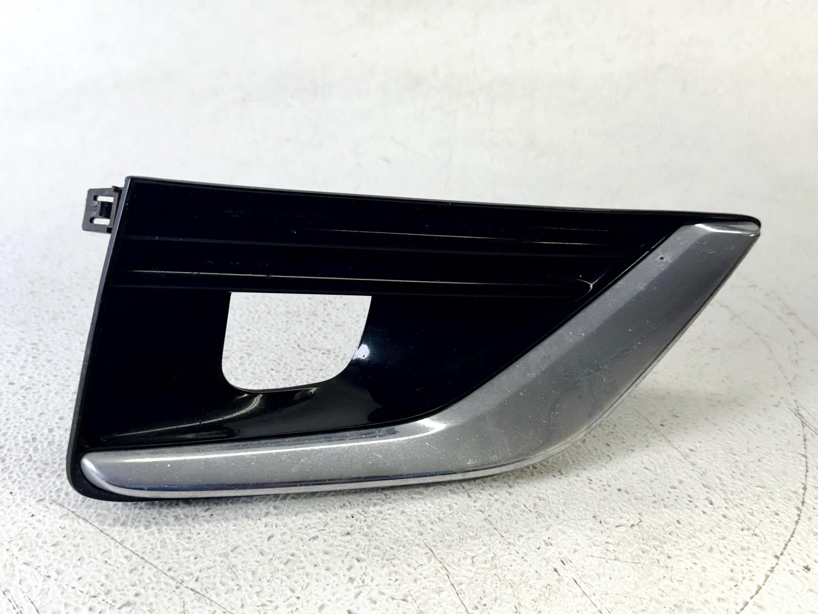 17-24 INFINITI Q50 FRONT RIGHT PASS SIDE FOG LIGHT LAMP TRIM COVER PANEL