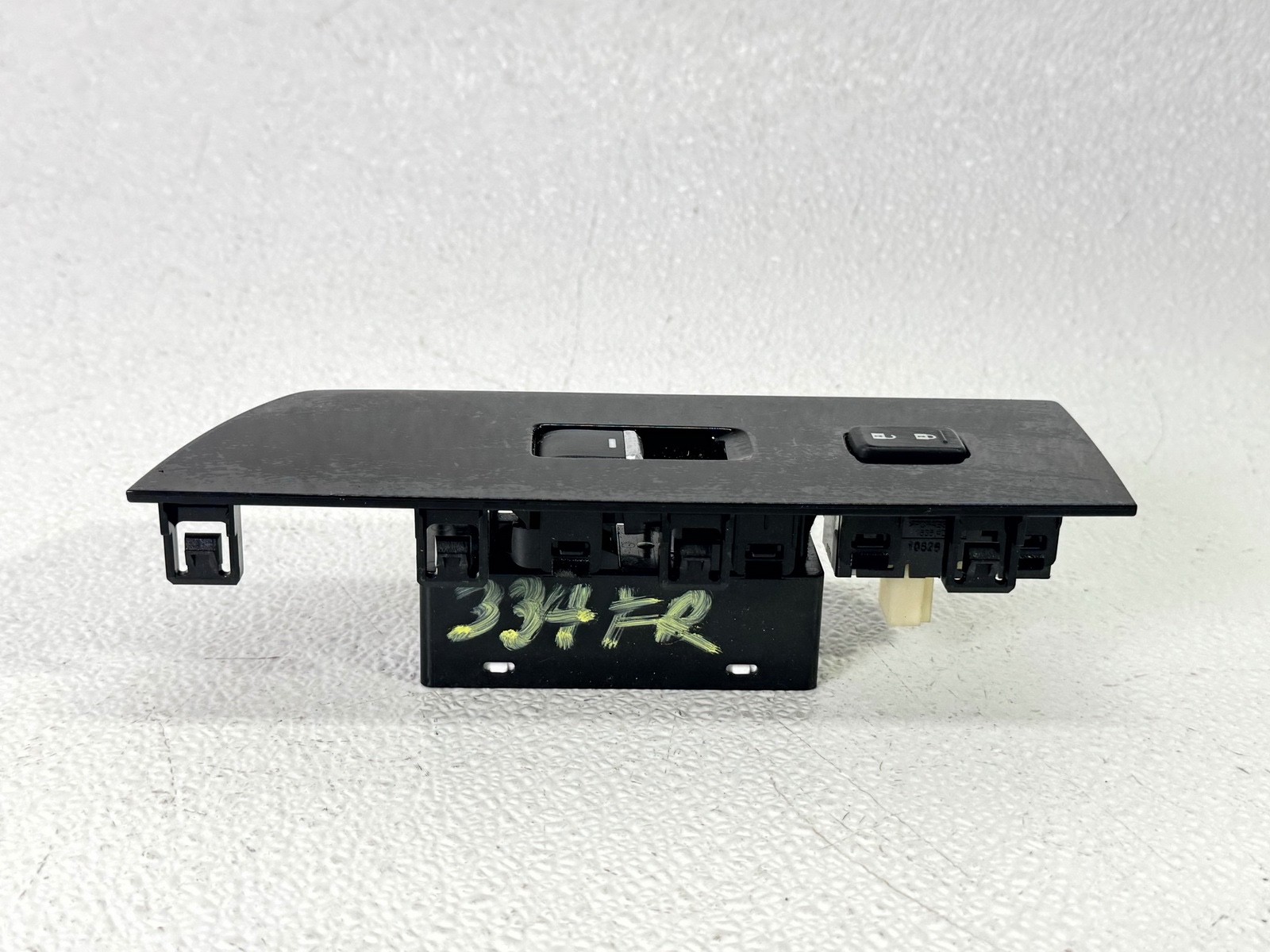 16-23 MAZDA CX-9 CX9 FRONT RIGHT RH SIDE DOOR WINDOW CONTROL SWITCH W/ TRIM