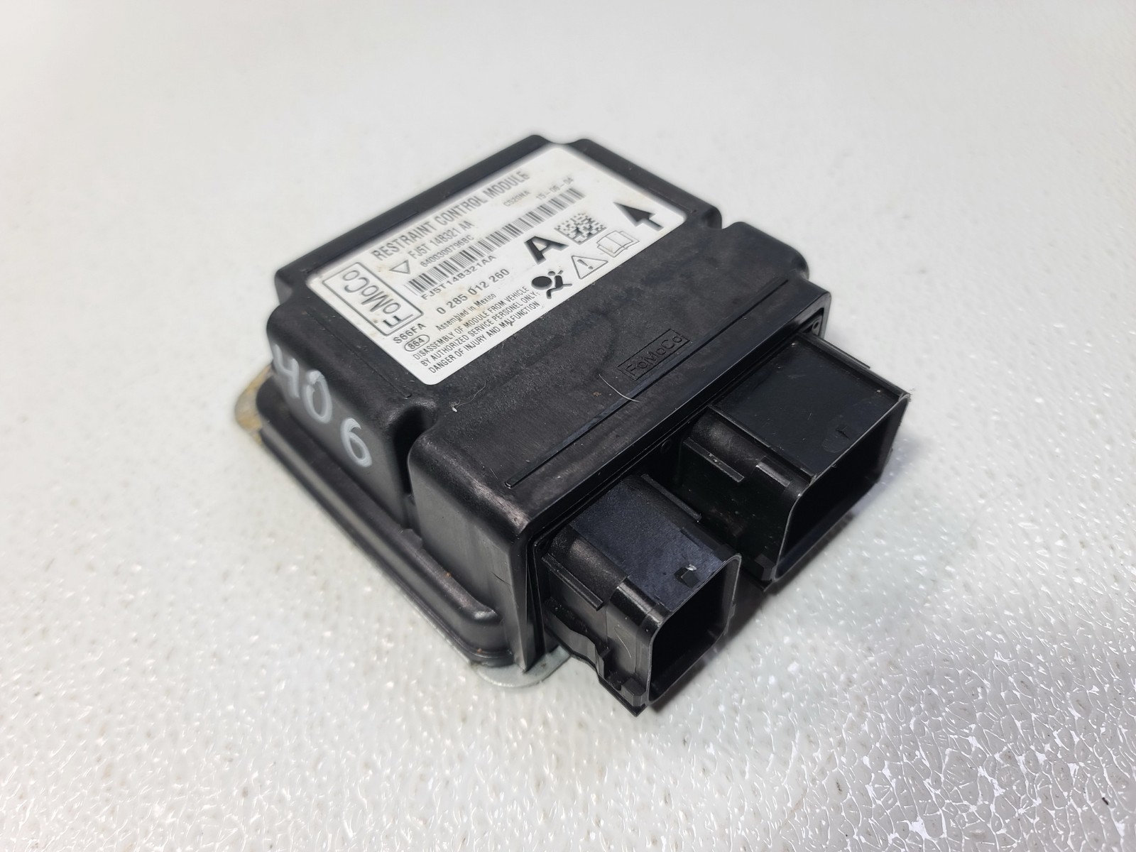 15-16 FORD ESCAPE BAG RESTRAINT RCM CONTROL MODULE