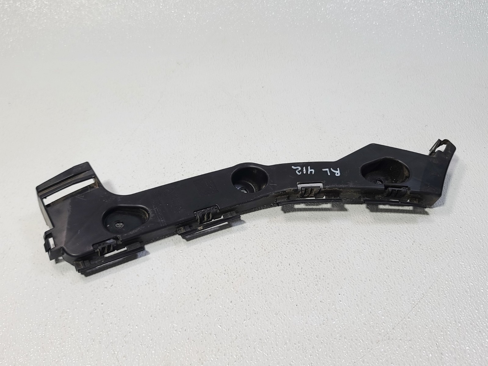 13-18 FORD C-MAX REAR LEFT LH DRIVER SIDE BUMPER SUPPORT MOUNT BRACKET