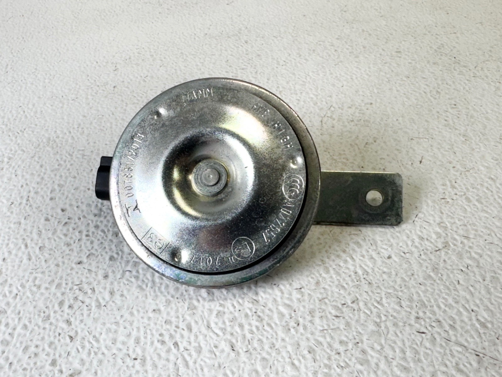 17-23 JAGUAR F-PACE FRONT LEFT LH DRIVER SIDE ANTI THEFT ALARM SIREN HORN
