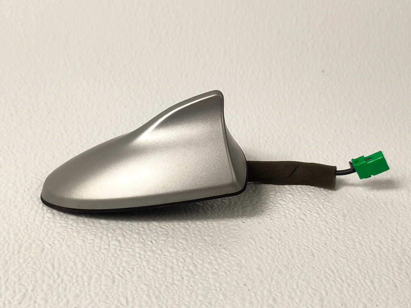 17-19 INFINITI QX30 OVERHEAD ROOF SHARK FIN RADIO NAVIGATION ANTENNA MODULE