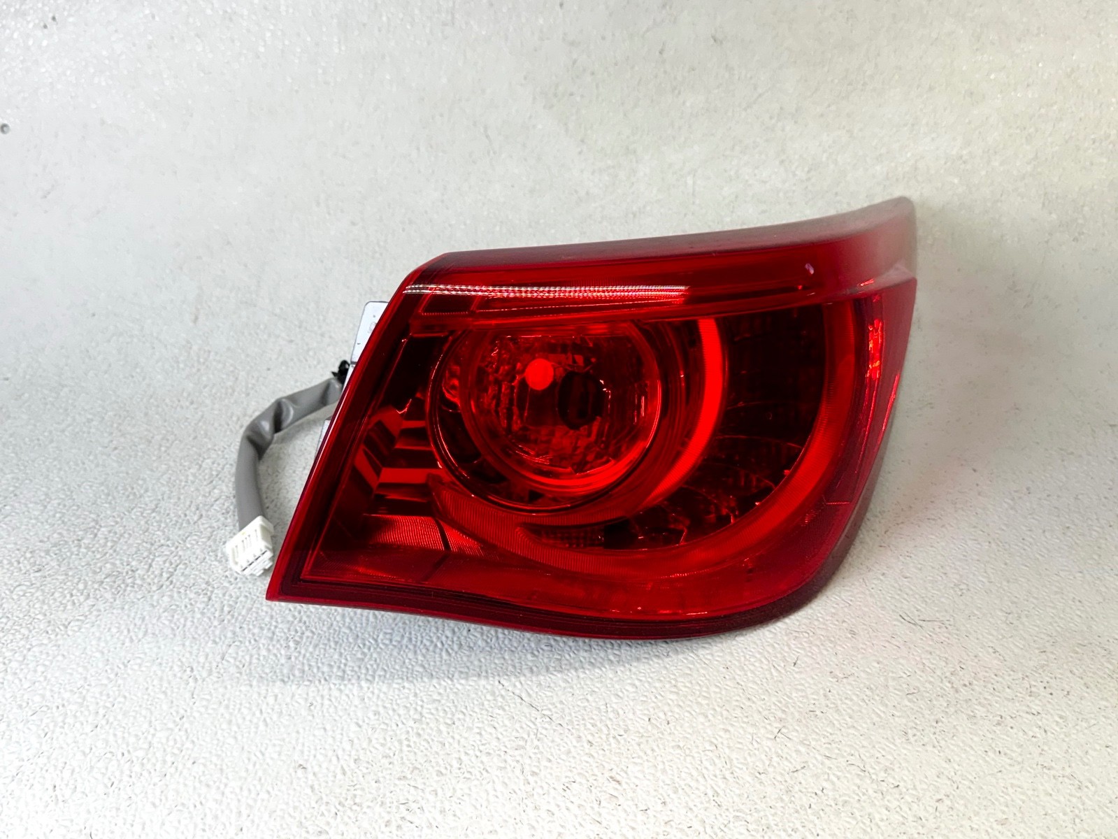 14-18 INFINITI Q50 REAR RIGHT RH PASS SIDE OUTER TAIL LIGHT LAMP ASSEMBLY