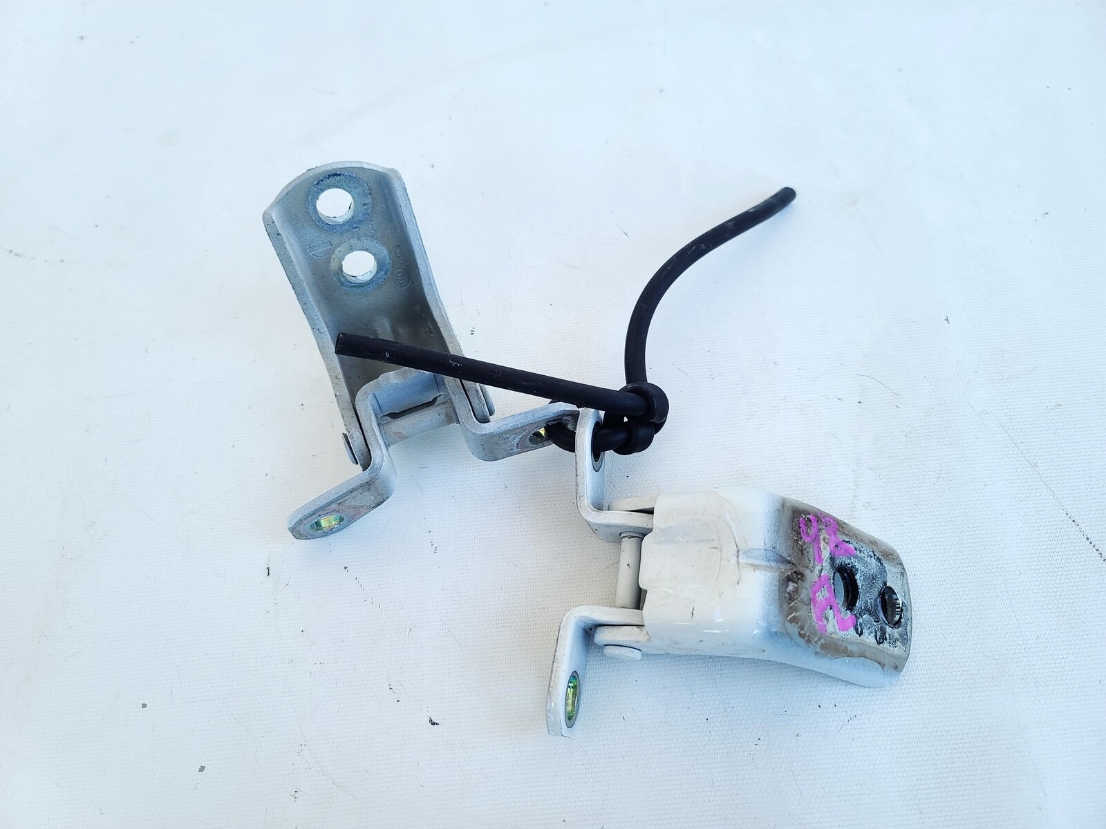 13-20 INFINITI JX35 QX60 FRONT LEFT DRIVER LH SIDE DOOR HINGE UPPER & LOWER