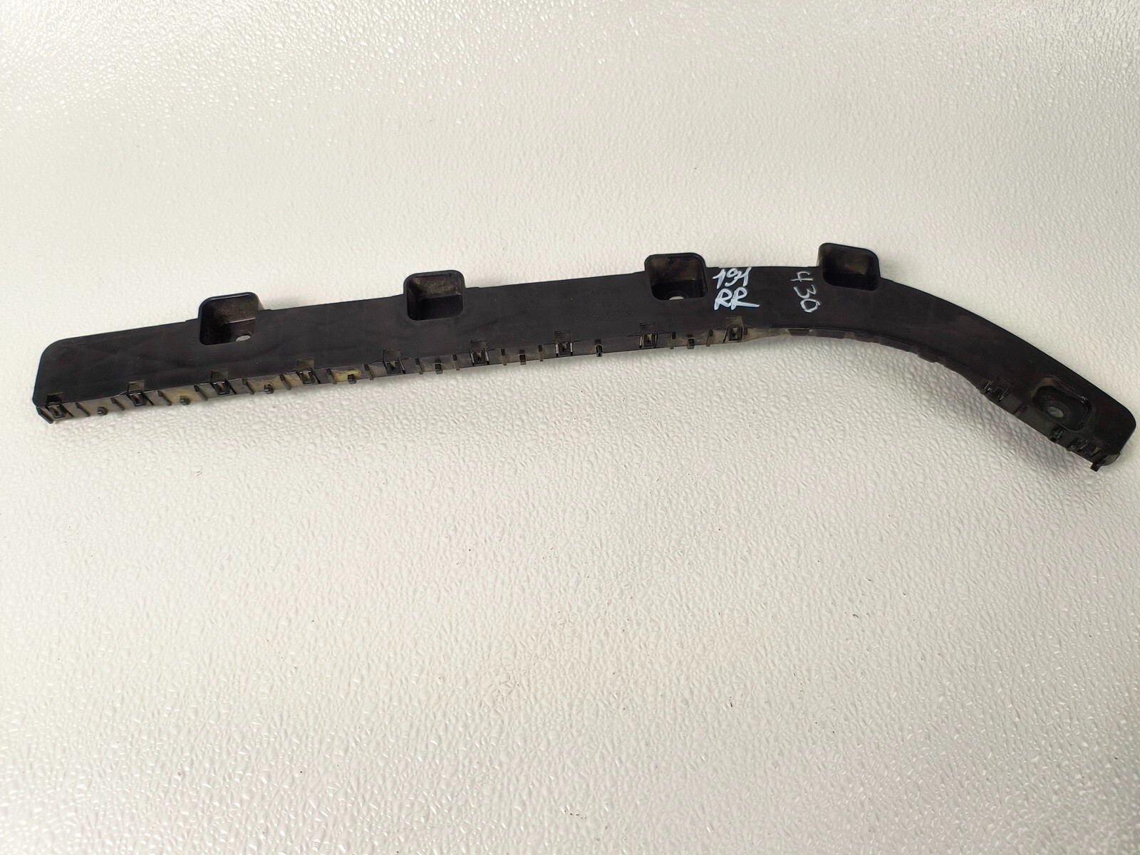13-20 INFINITI JX35 QX60 REAR RIGHT RH PASS BUMPER SUPPORT BRACKET RETAINER