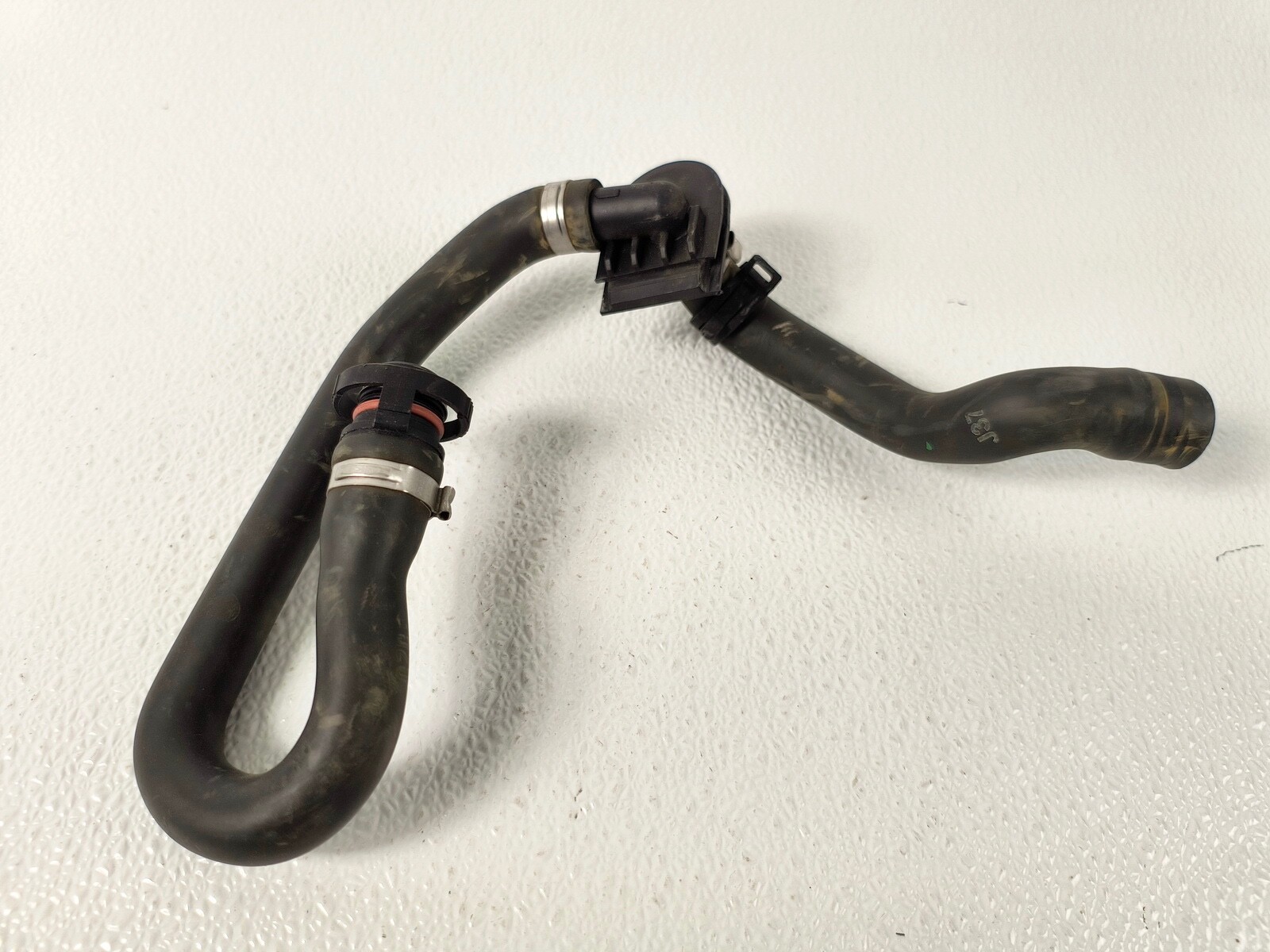 17-20 JAGUAR F-PACE ENGINE RADIATOR COOLANT COOLING HOSE TUBE PIPE