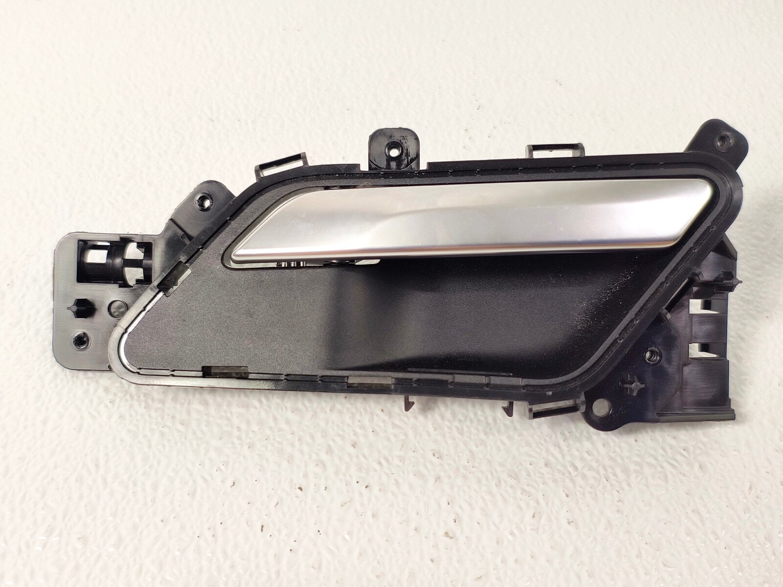 16-20 JAGUAR XE REAR RIGHT PASS SIDE DOOR INTERIOR HANDLE BEZEL COVER TRIM