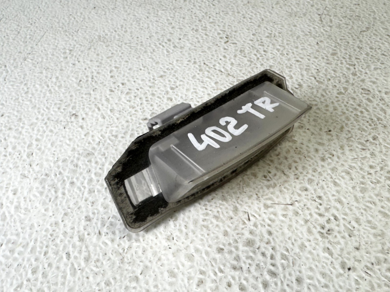14-20 MITSUBISHI OUTLANDER REAR RIGHT RH PASS SIDE LICENCE PLATE LIGHT LAMP