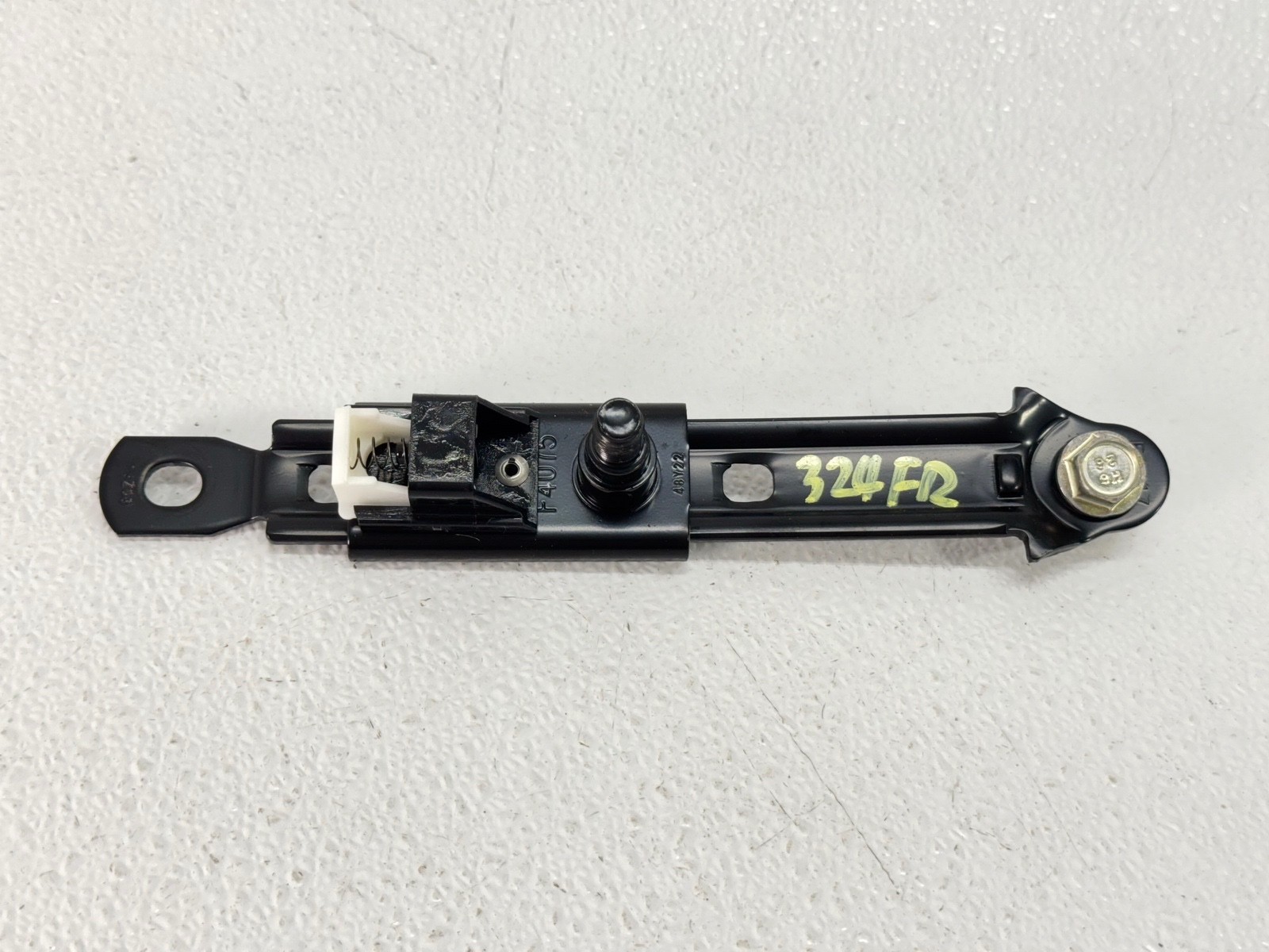 18-20 INFINITI Q50 FRONT RIGHT PASS SIDE SEAT BELT SEATBELT HEIGHT ADJUSTER