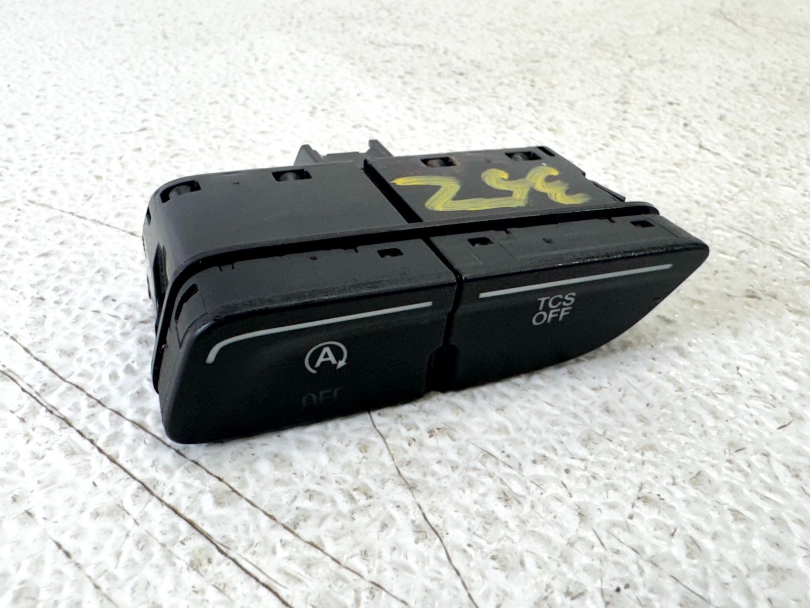 17-19 FORD ESCAPE AUTO START STOP & TRACTION CONTROL SWITCH BUTTON