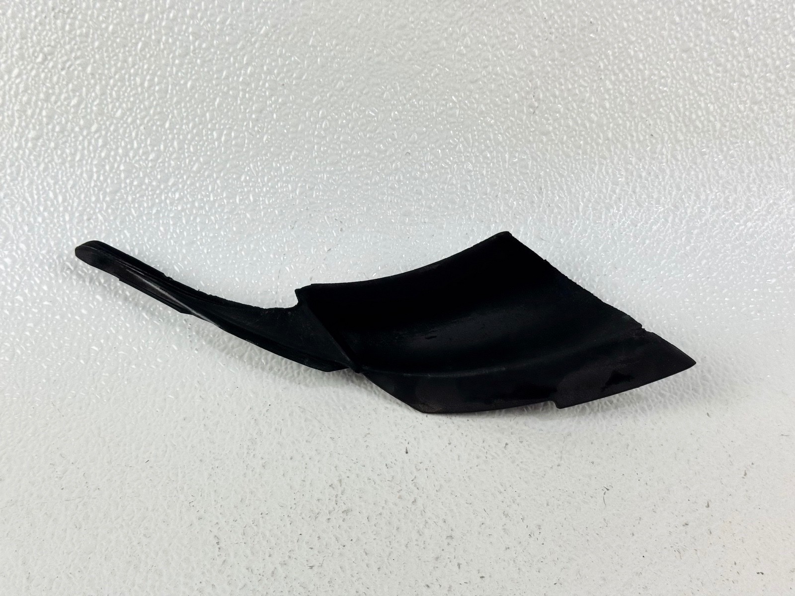 14-17 INFINITI QX80 FRONT RIGHT PASS SIDE FENDER REARWARD PROTECTION COVER