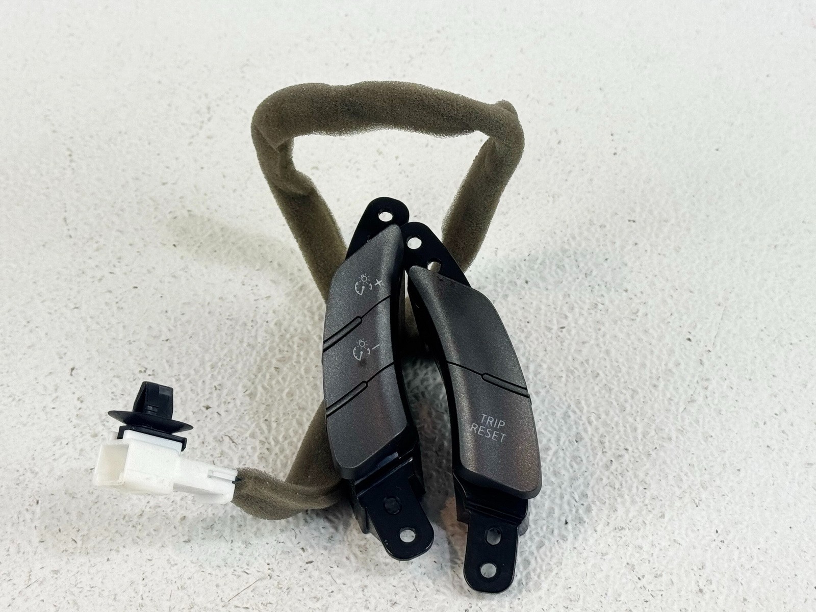 14-20 INFINITI QX60 DASHBOARD STEERING WHEEL CONTROL SWITCH BUTTON ASSY