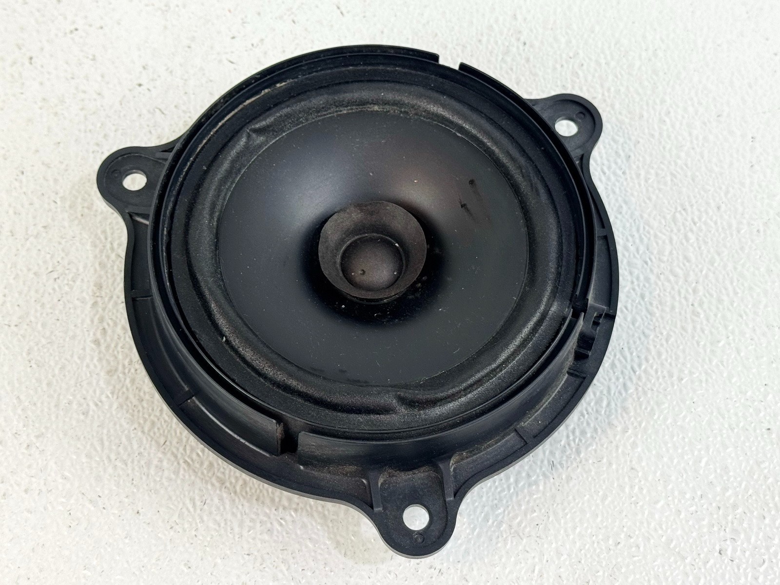 15-20 NISSAN JUKE ROGUE REAR LEFT LH DRIVER SIDE DOOR AUDIO SOUND SPEAKER