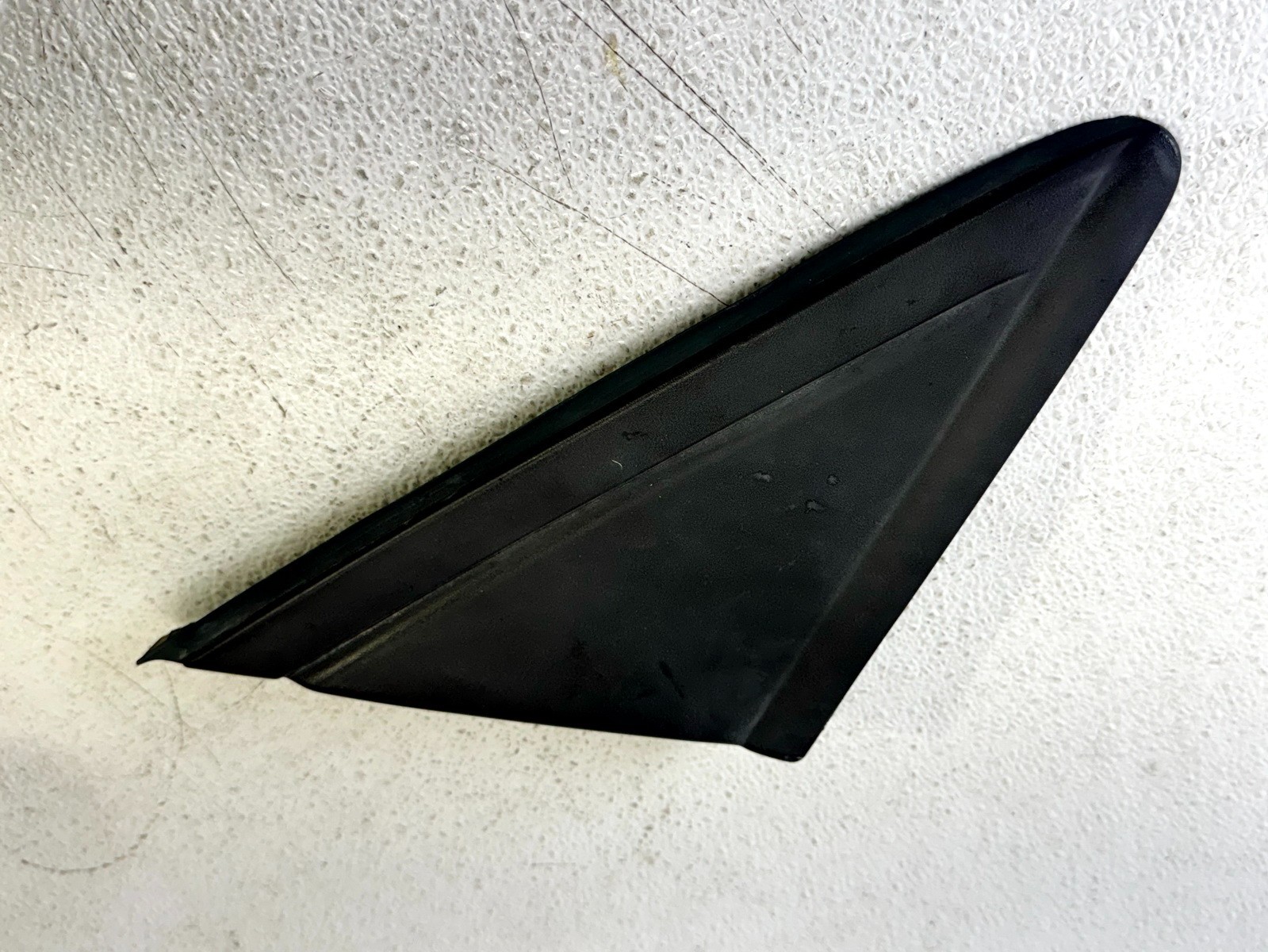 13-19 FORD ESCAPE FRONT RIGHT RH PASS SIDE EXTERIOR CORNER TRIM PANEL