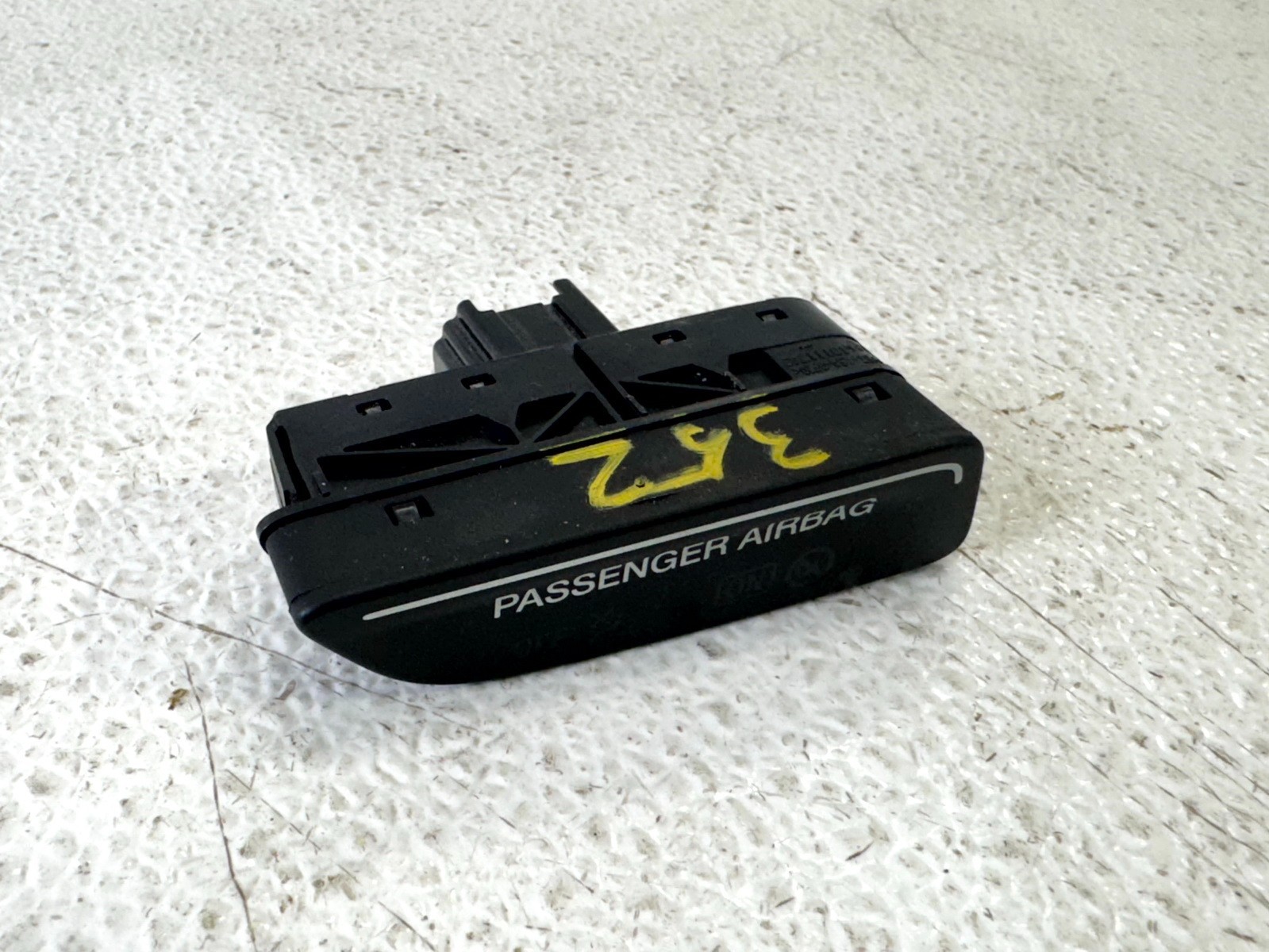 17-19 FORD ESCAPE DASH DASHBOARD PASSENGER BAG LIGHT INDICATOR PANEL