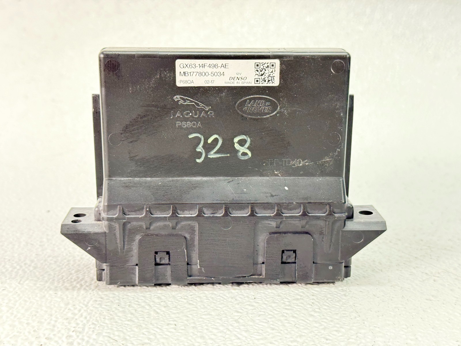17-20 JAGUAR F-PACE A / C AIR CONDITIONING HEATER CLIMATE CONTROL MODULE