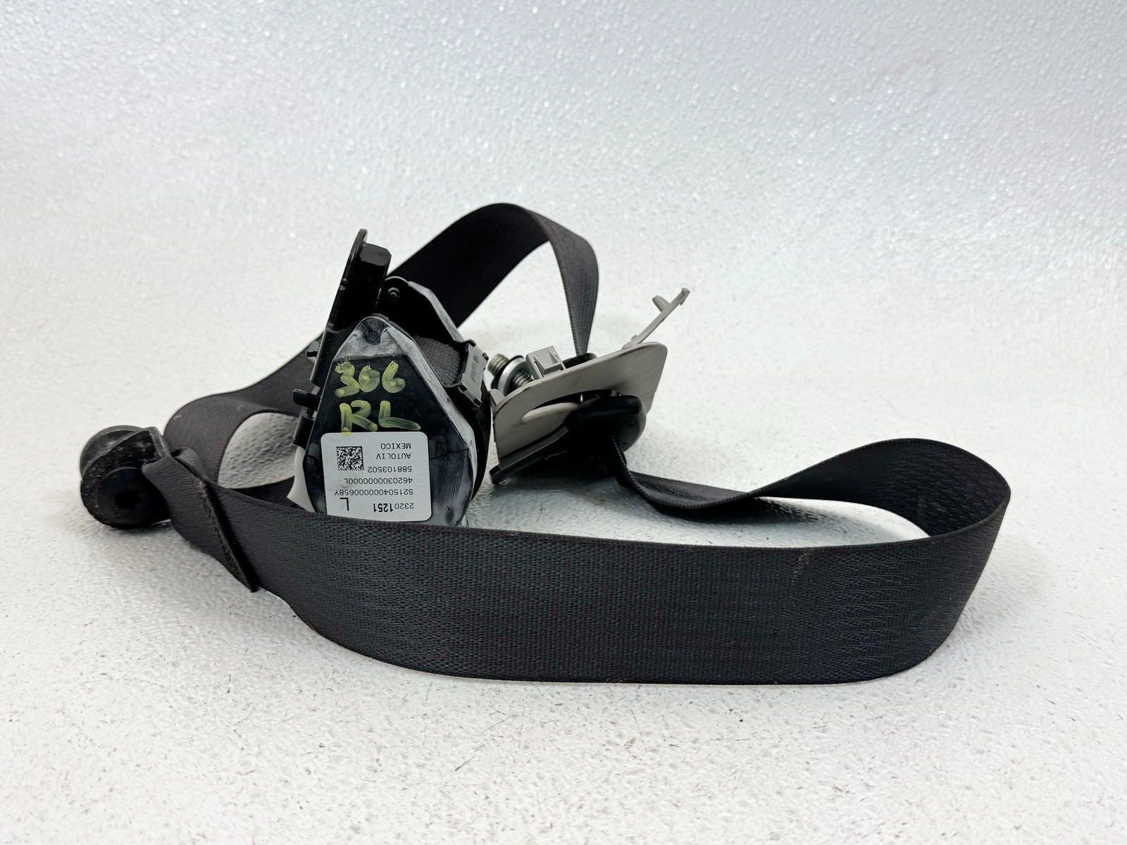13-16 GMC ACADIA REAR LEFT LH DRIVER SIDE SEAT BELT RETRACTOR