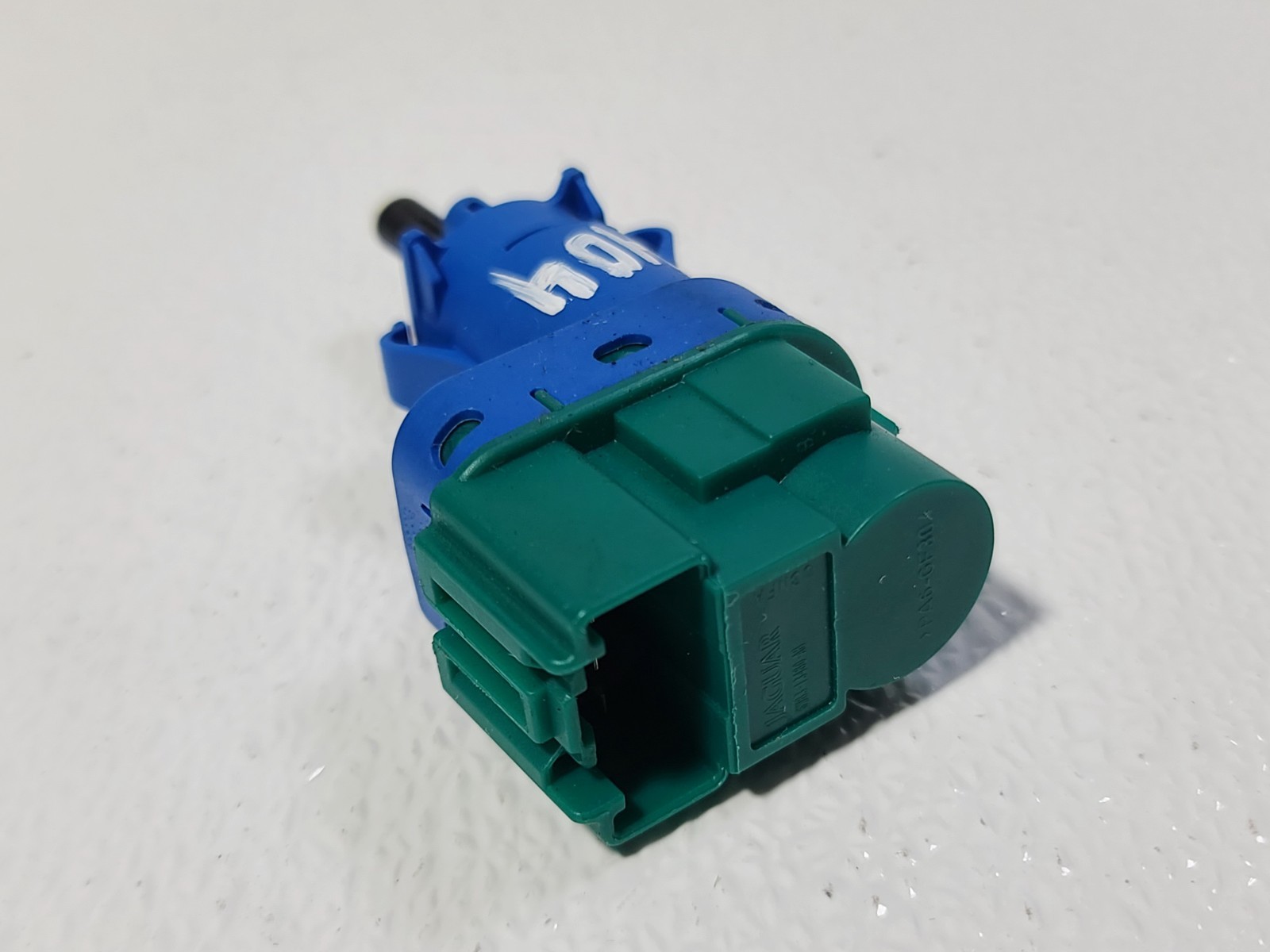 12-19 LAND ROVER EVOQUE FLOOR STOP BRAKE PEDAL LIGHT SWITCH SENSOR