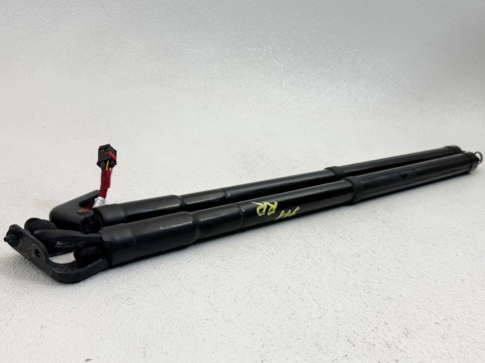 16-20 INFINITI QX60 TAILGATE LIFTGATE LIFT CYLINDER SUPPORT STRUT SHOCK SET