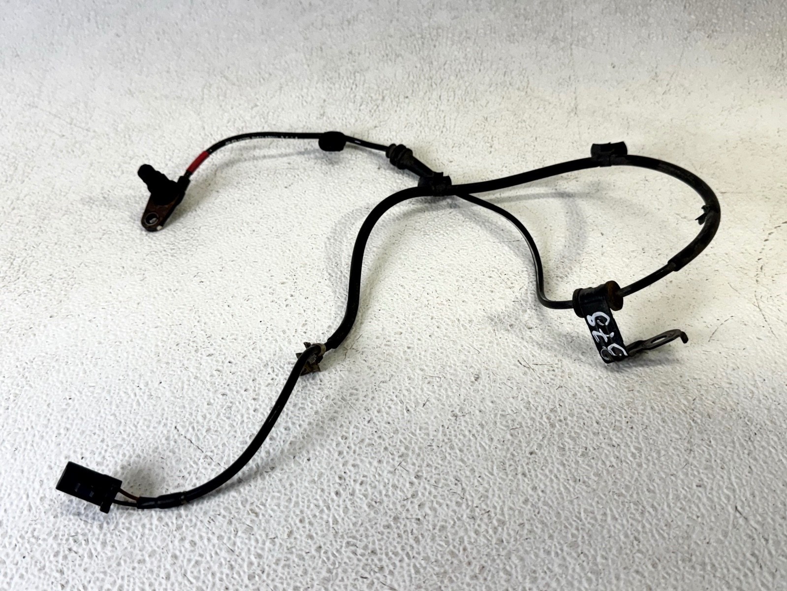 15-21 KIA SEDONA FRONT RIGHT RH PASS SIDE ABS WHEEL SPEED SENSOR