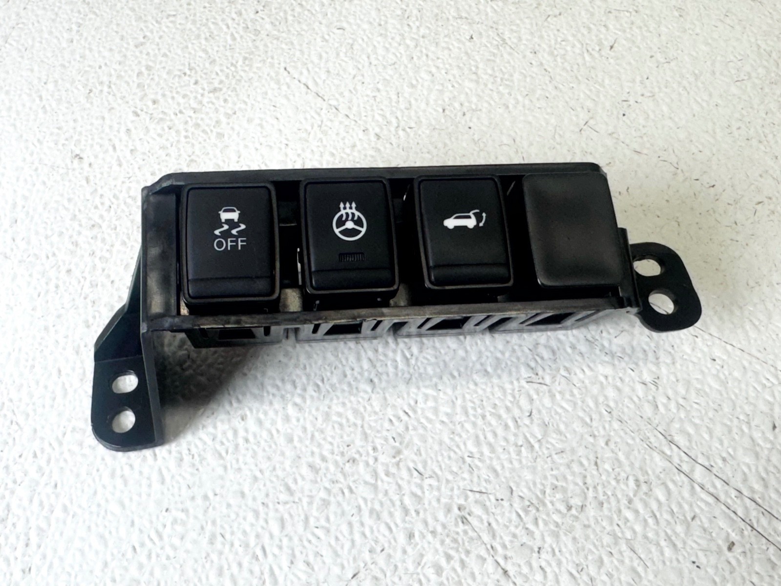 13-24 NISSAN PATHFINDER DASH LEFT TRACTION BOOT RELEASE HEAT CONTROL SWITCH