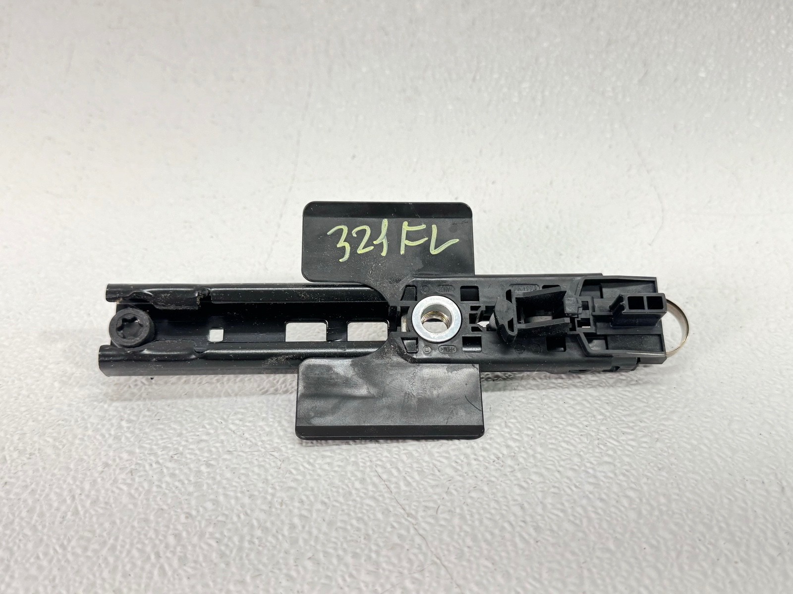 12-19 RANGE ROVER EVOQUE FRONT LEFT DRIVER SIDE SEAT BELT HEIGHT ADJUSTER