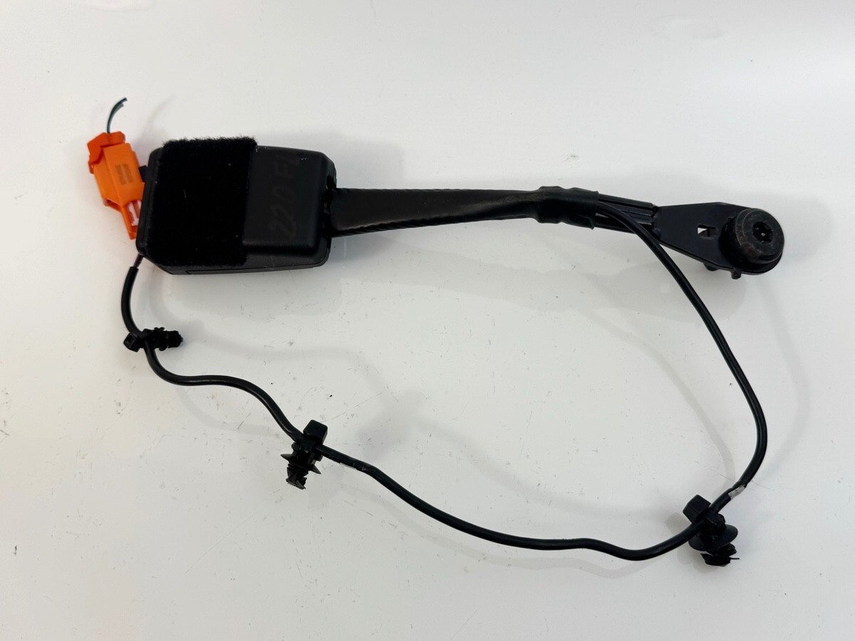 17-20 JAGUAR F-PACE FRONT LEFT DRIVER LH SIDE SEAT BELT SEATBELT BUCKLE