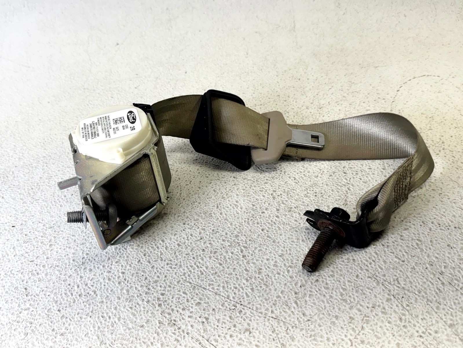 17-19 FORD ESCAPE REAR RIGHT RH PASSENGER SIDE SEAT BELT RETRACTOR ASSEMBLY