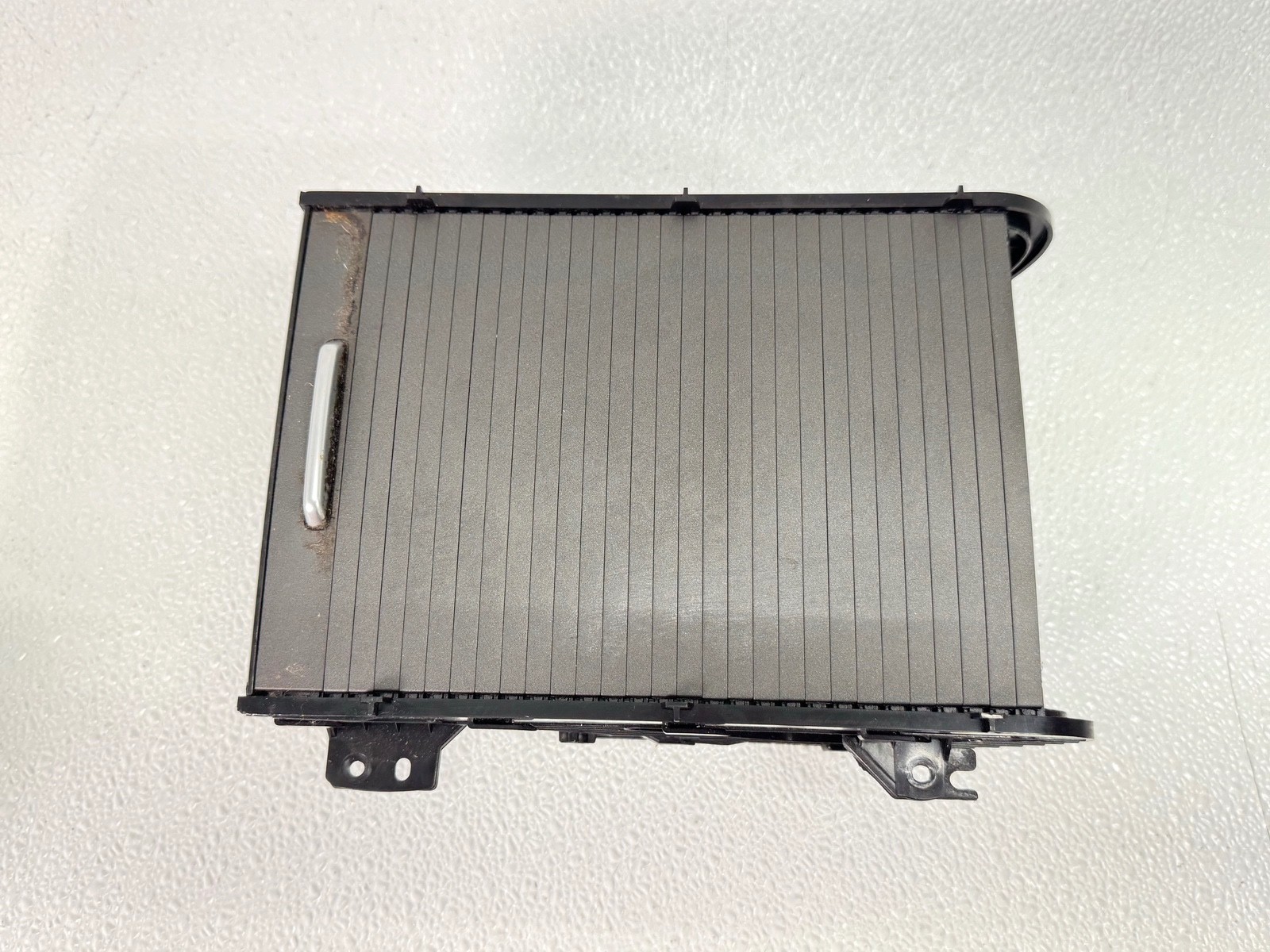 12-19 RANGE ROVER EVOQUE CENTER CONSOLE CUP HOLDER STORAGE BASE TRIM