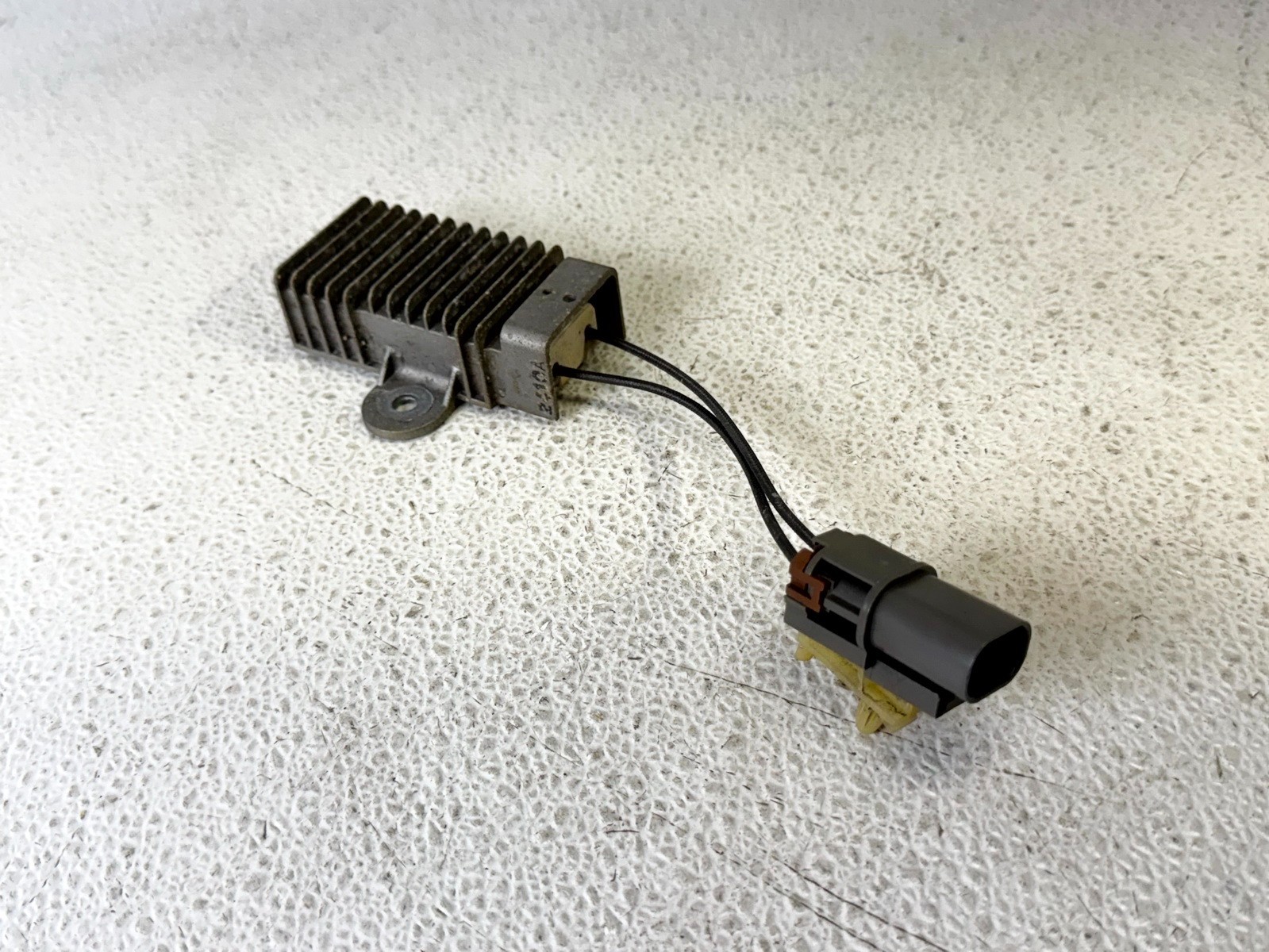 10-14 SUBARU OUTBACK DAY TIME RUNNING LIGHT RELAY RESISTOR MODULE