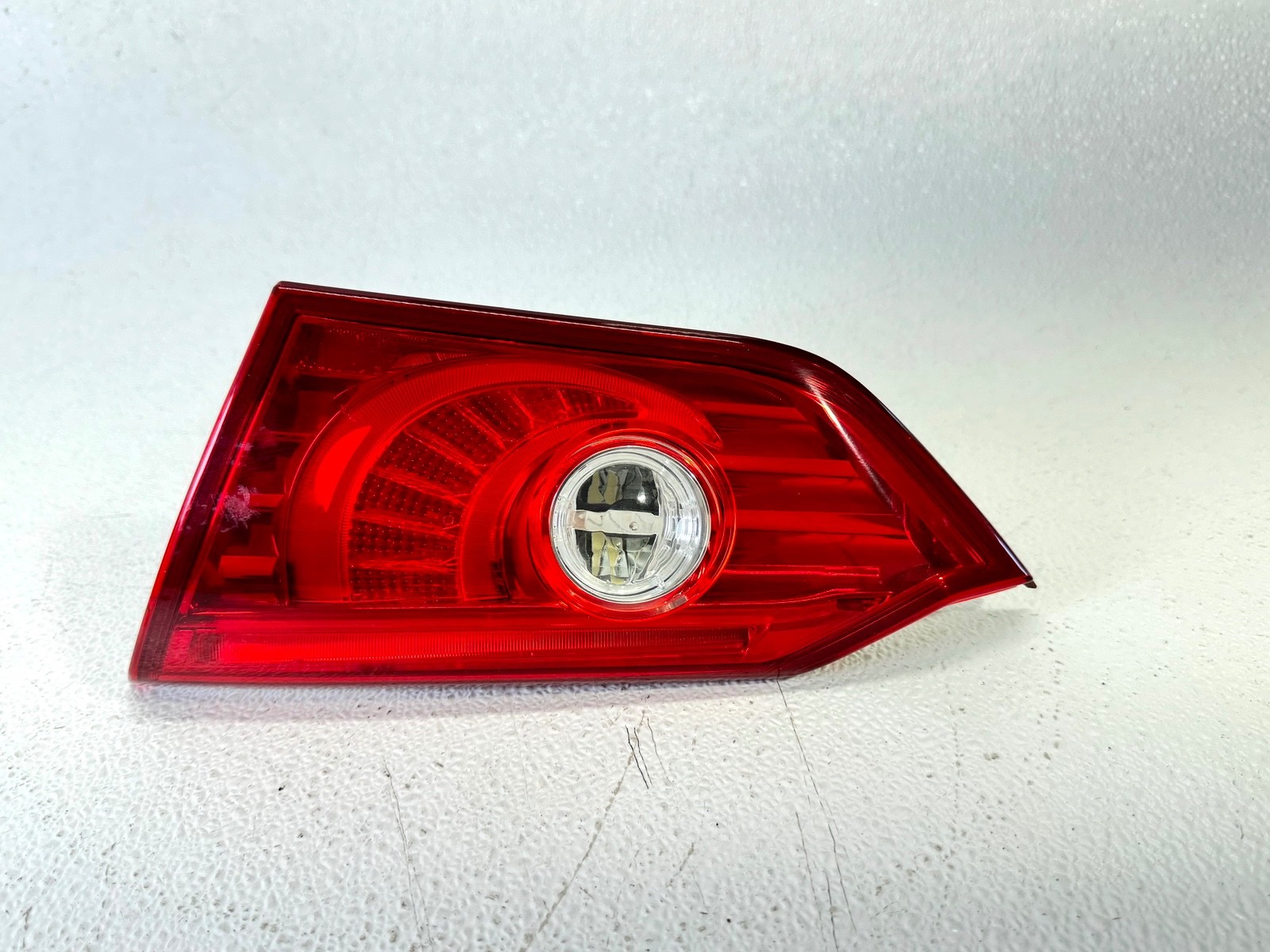 14-17 INFINITI Q50 REAR RIGHT PASS SIDE INNER TAILLIGHT LIGHT LAMP ASSEMBLY