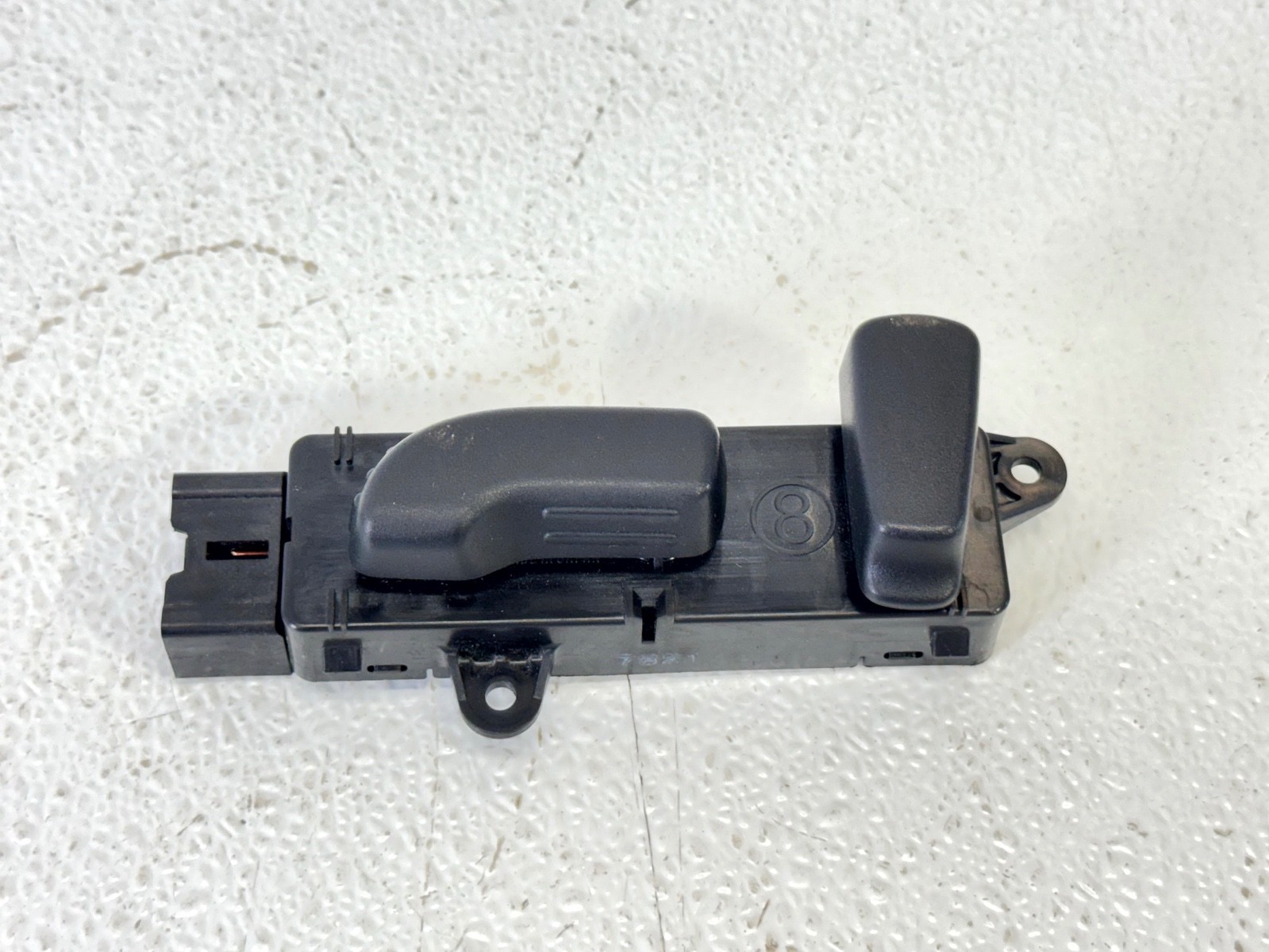 14-22 INFINTI Q50 FRONT LEFT DRIVER SIDE SEAT ADJUSTMENT CONTROL SWITCH