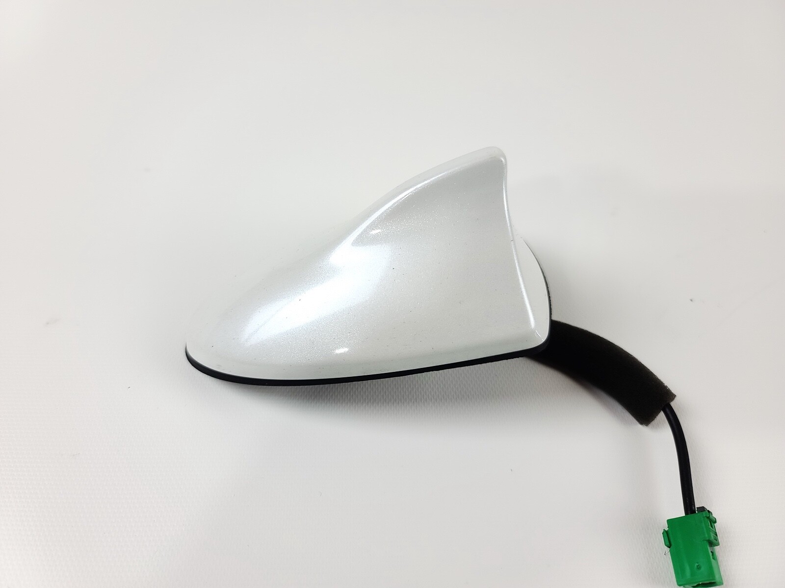 16-20 INFINITI Q50 UPPER TOP ROOF SHARK FIN ANTENNA RECEIVER ASSEMBLY