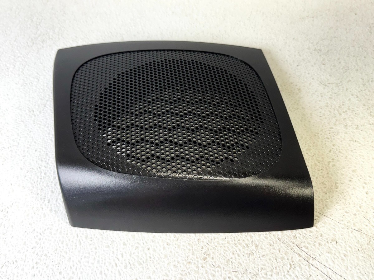 20-22 RAM PROMASTER 2500 FRONT RIGHT RH PASS SIDE DOOR SPEAKER COVER PANEL