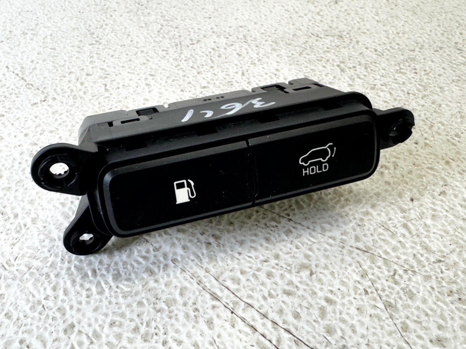 16-20 KIA SORENTO FUEL DOOR LID OPEN OPENER RELEASE CONTROL SWITCH PANEL