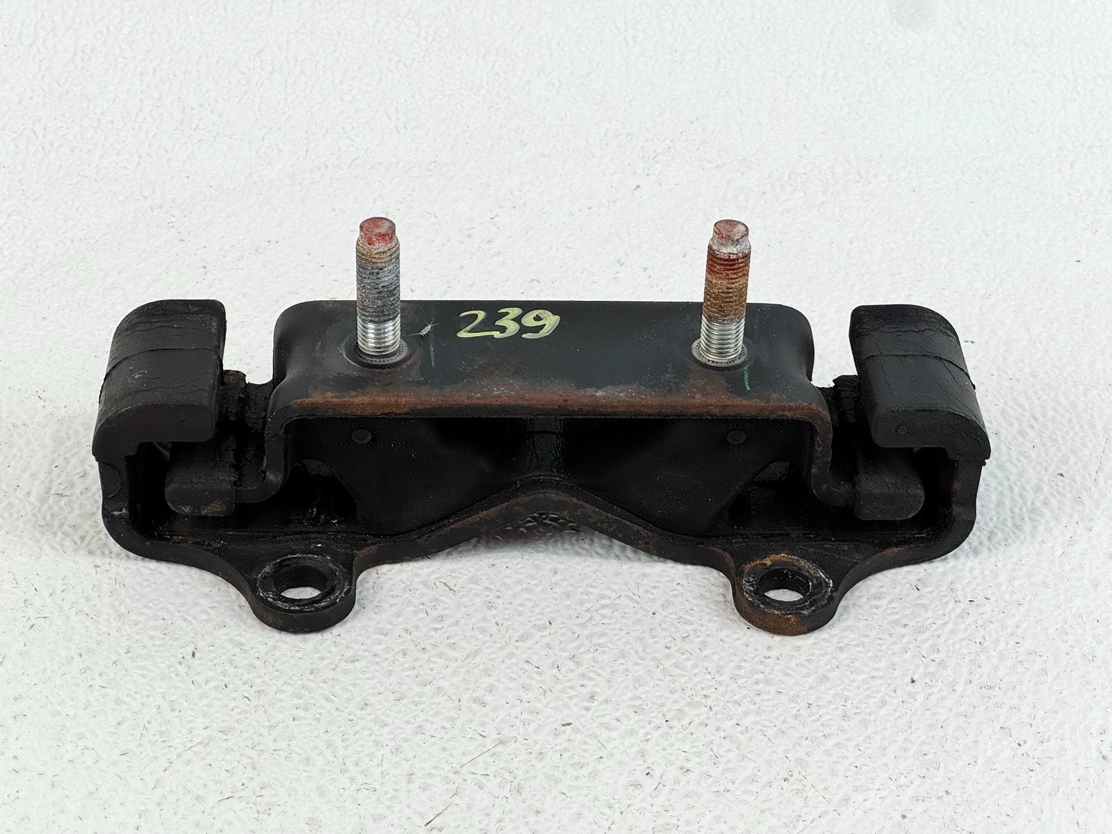 14-20 INFINITI Q50 AWD TRANSMISSION REAR MOUNT SUPPORT MOUNT BRACKET