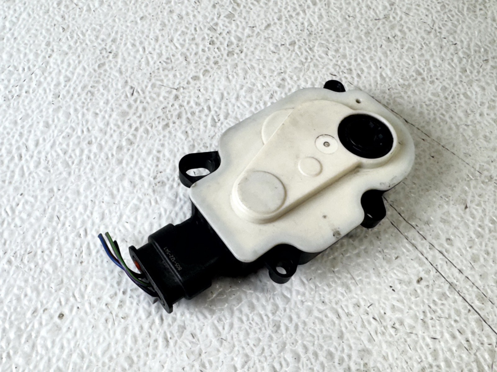 17-20 JAGUAR F-PACE ENGINE RADIATOR AIR SHUTTER ADJUST MOTOR ACTUATOR