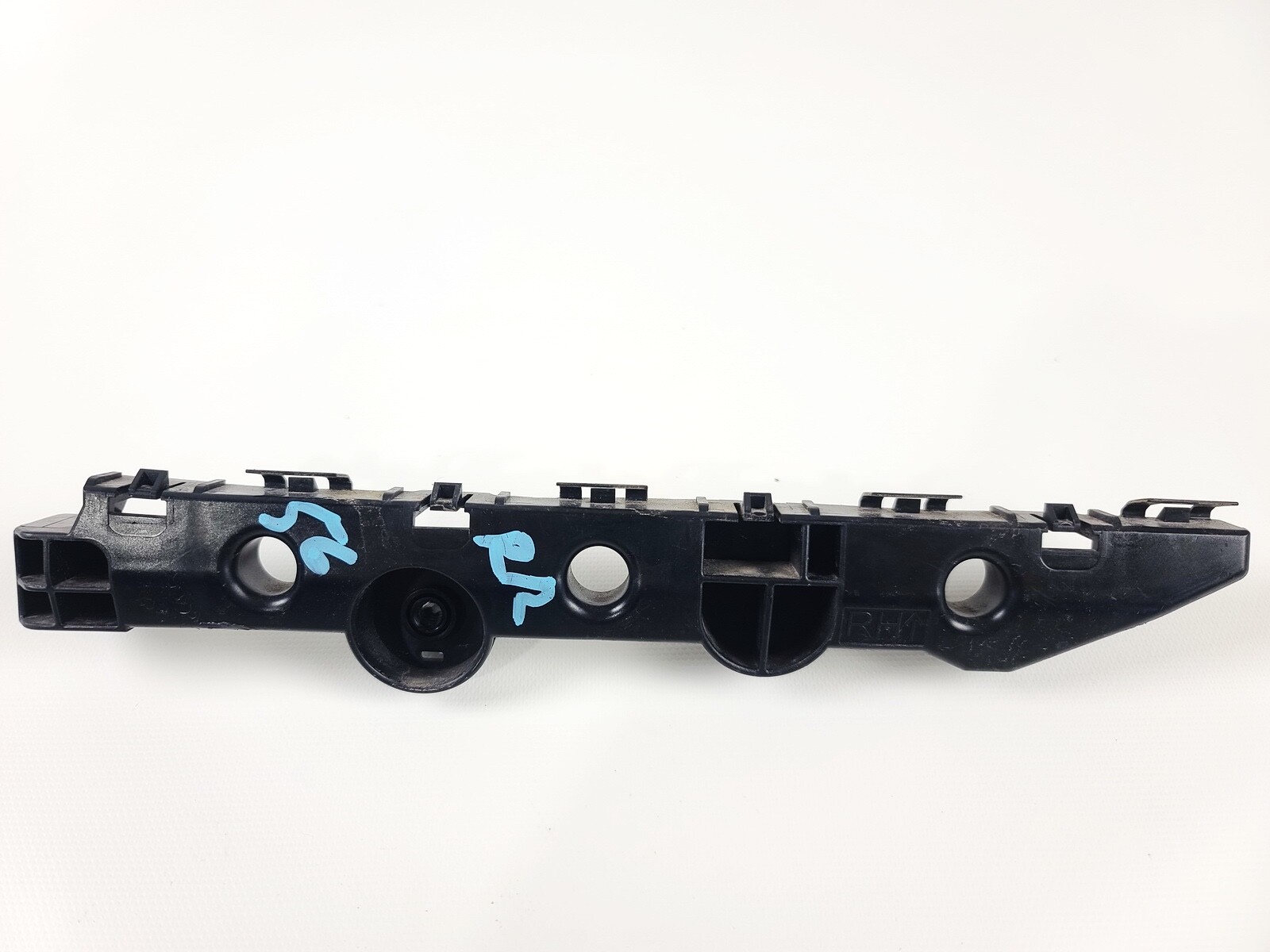 14-23 INFINITI Q50 BUMPER REAR RIGHT PASSENGER SIDE BRACKET MOUNT RETAINER
