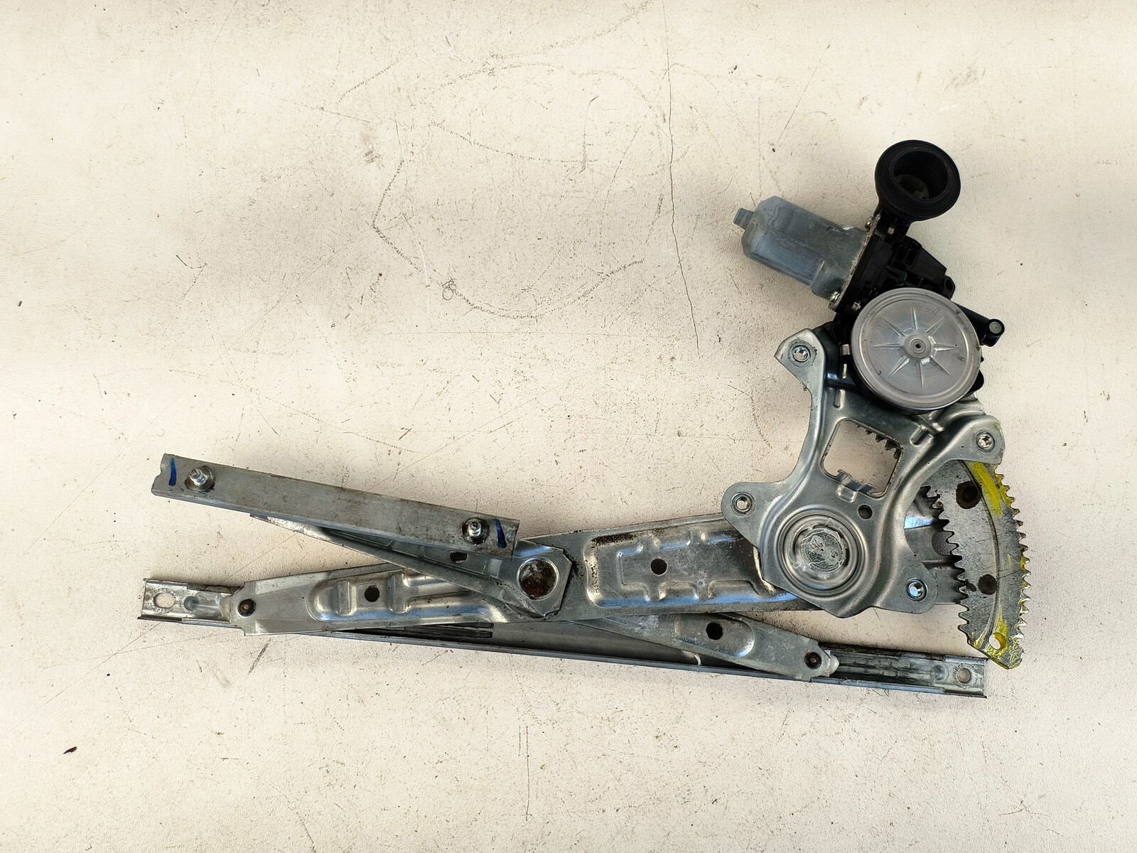 13-20 INFINITI JX35 QX60 REAR LEFT LH DRIVER SIDE WINDOW REGULATOR W/MOTOR