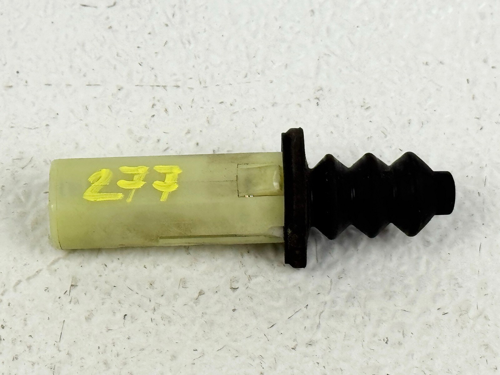 14-23 INFINITI Q50 FUEL GAS TANK DOOR LID LOCK LATCH OPENER ROD SPRING