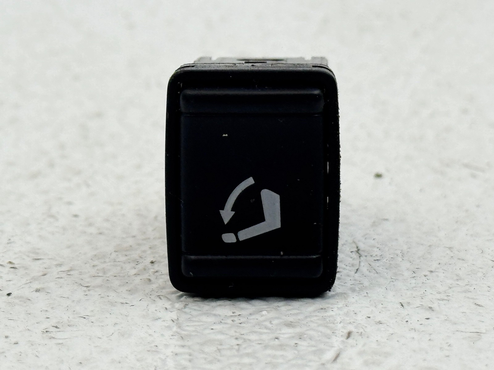 13-20 INFINITI JX35 QX60 REAR 3RD ROW RIGHT SIDE SEAT AUTO FOLD DOWN SWITCH