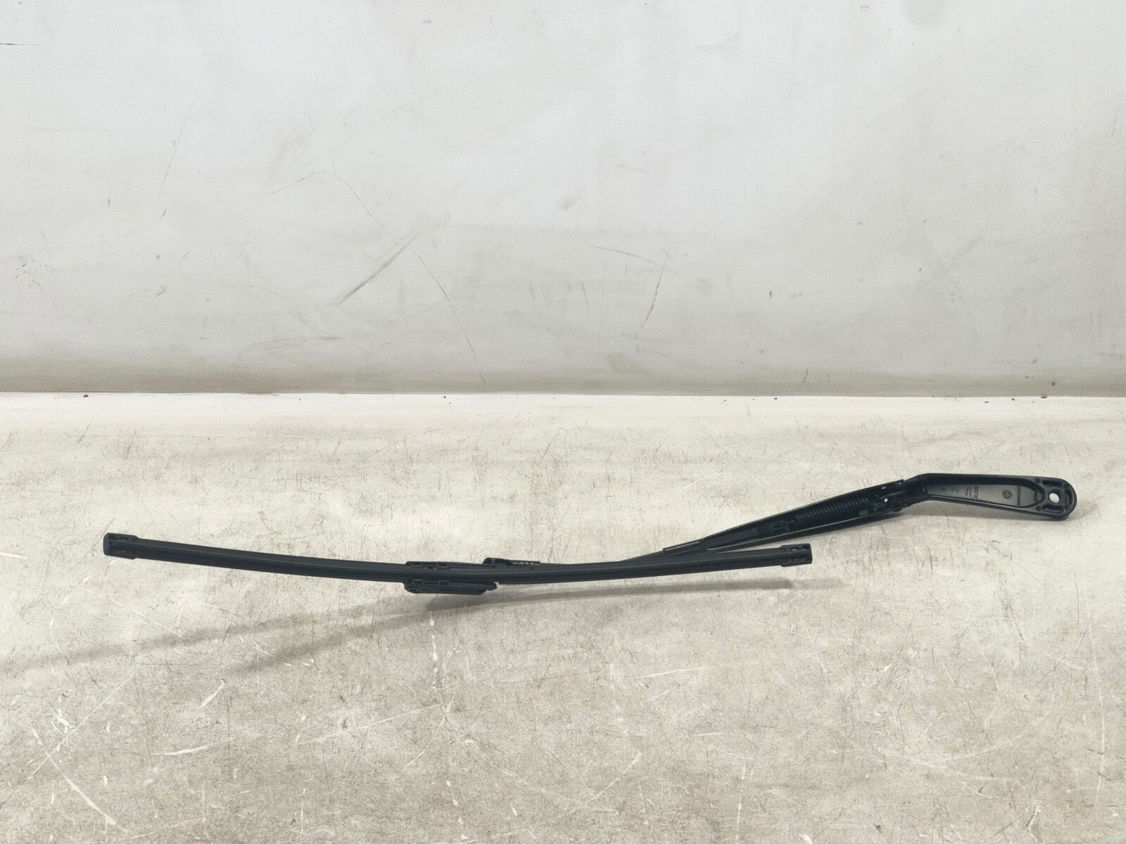 16-20 JAGUAR XF XE FRONT LEFT DRIVER LH SIDE WINDSHIELD WIPER WASHER ARM