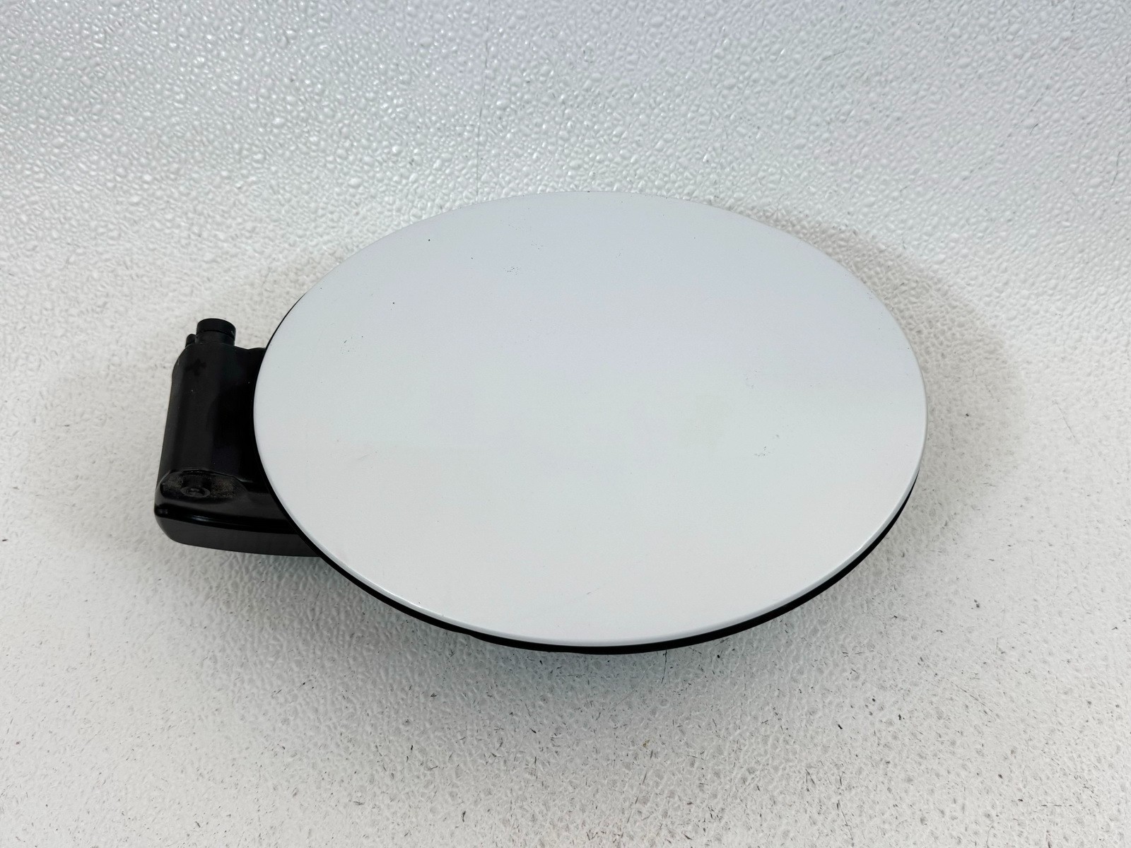 17-20 JAGUAR F-PACE FUEL GAS TANK FILLER DOOR LID COVER