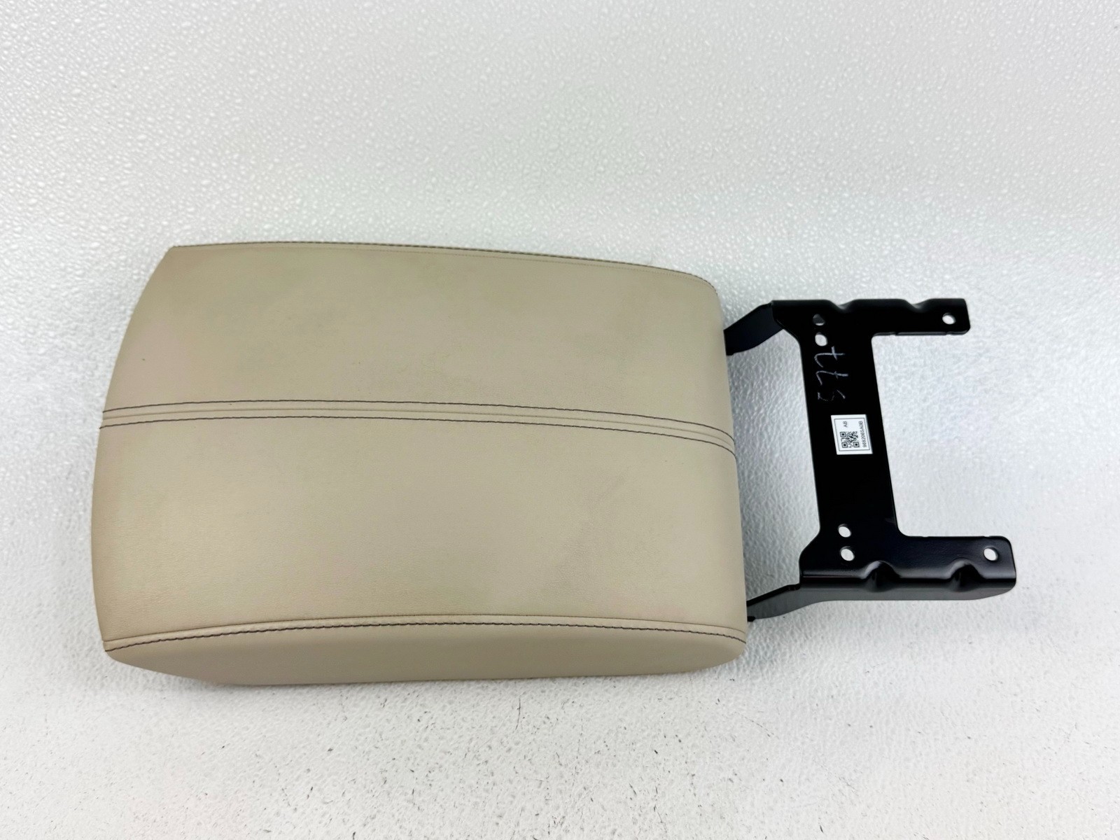 22-23 INFINITI QX60 FRONT CENTER CONSOLE ARM REST ARMREST LID TRIM PANEL
