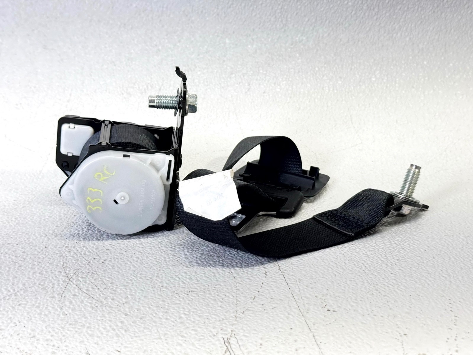 17-24 INFINITI Q50 REAR MID CENTER 2ND ROW SEAT BELT SEATBELT RETRACTOR