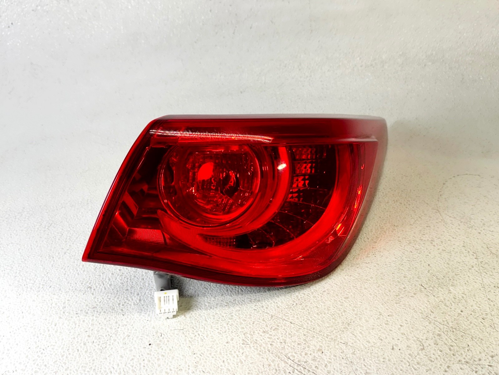 14-17 INFINITI Q50 REAR RIGHT RH PASS SIDE OUTER TAILLIGHT TAIL LIGHT LAMP