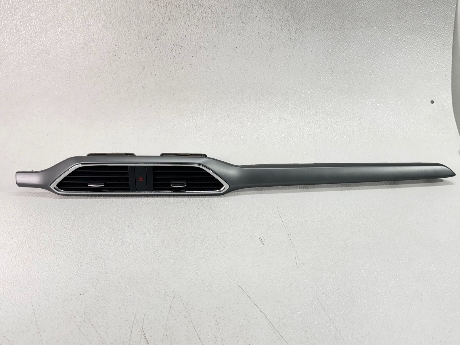 16-23 MAZDA CX-9 CX9 DASH DASHBOARD CENTER AIR VENT GRILLE TRIM PANEL