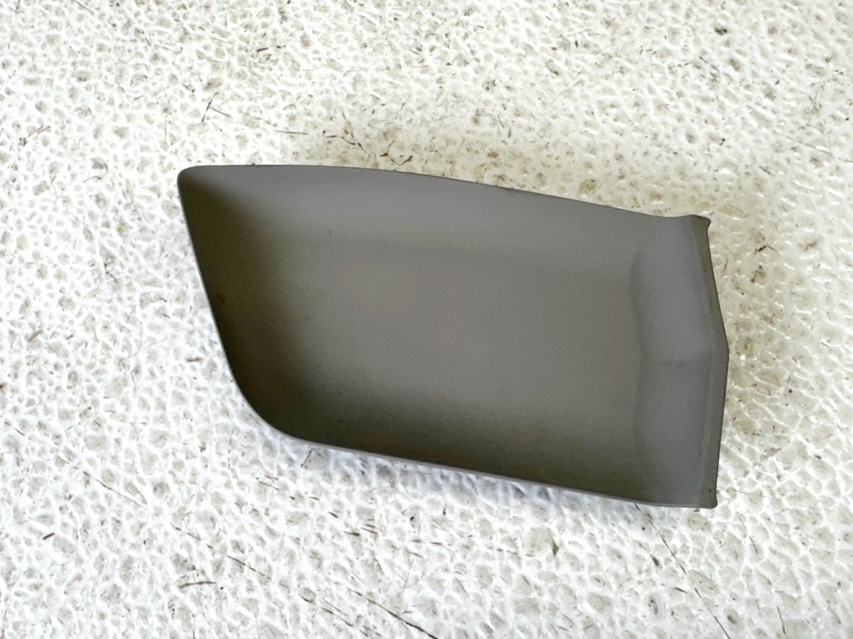 15-21 KIA SEDONA FRONT RIGHT RH PASS SIDE DOOR HANDLE CAP COVER TRIM